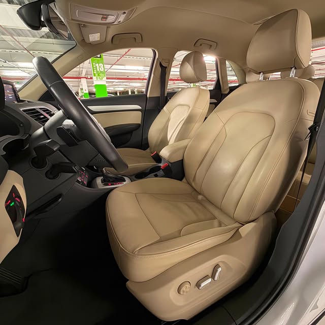 AUDI Q3 AMBIENTE PLUS - Imagem 9