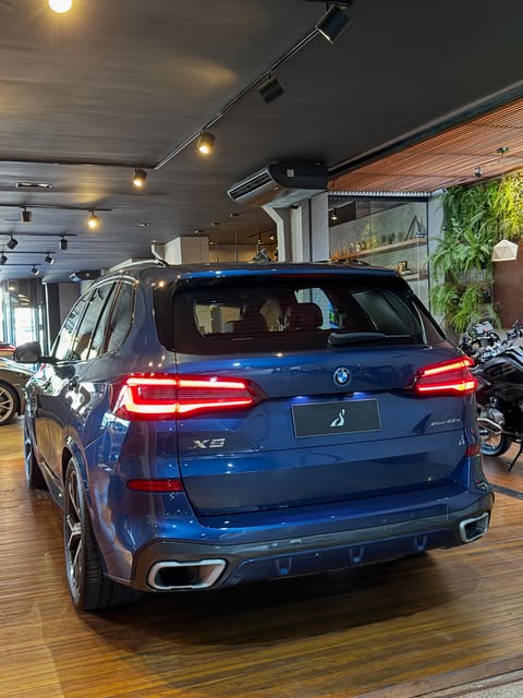 BMW X5 XDRIVE 45E - Imagem 5