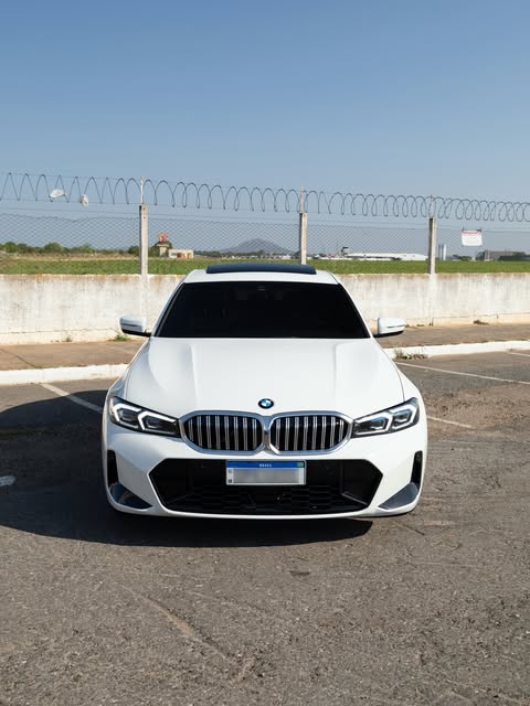 BMW 320I M SPORT - Imagem 2