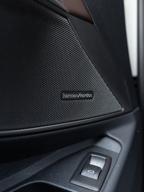 BMW 320I M SPORT - Imagem 14