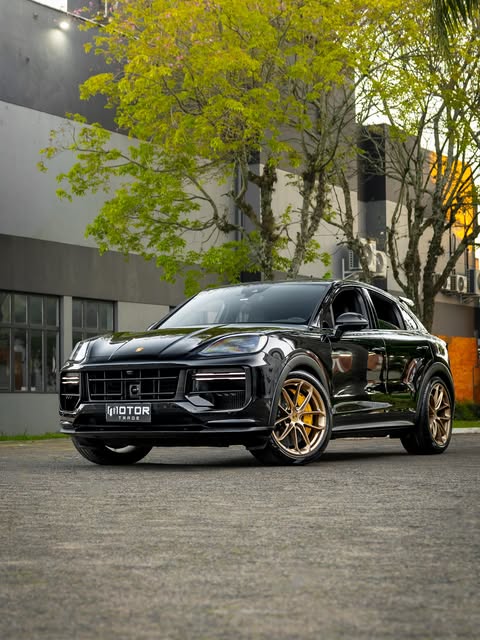 PORSCHE CAYENNE TURBO GT COUPÉ - Imagem 1