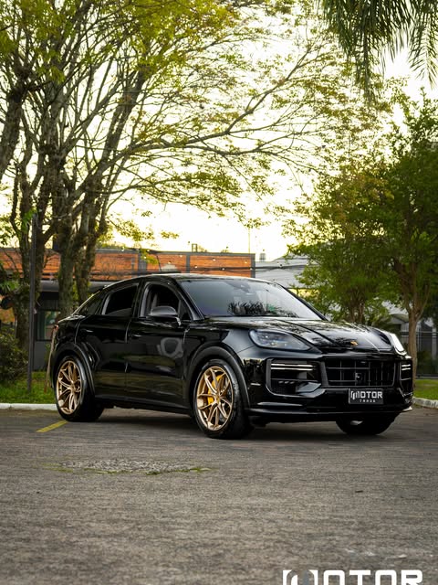 PORSCHE CAYENNE TURBO GT COUPÉ - Imagem 3