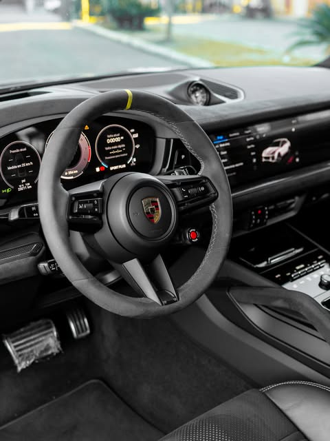 PORSCHE CAYENNE TURBO GT COUPÉ - Imagem 8