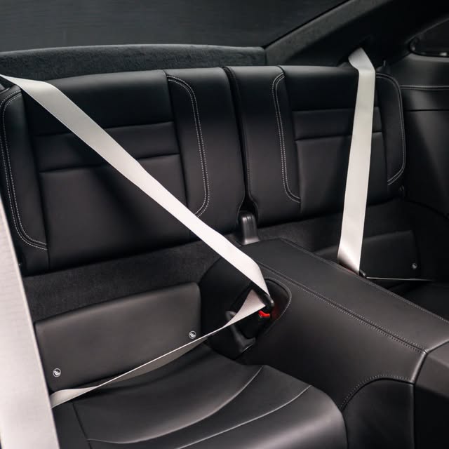 PORSCHE 911 CARRERA GTS T-HYBRID - Imagem 8