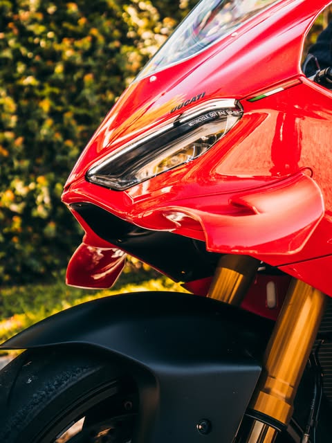 DUCATI PANIGALE V4 S - Imagem 1