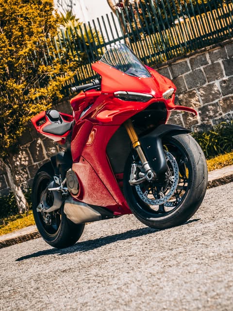DUCATI PANIGALE V4 S - Imagem 2