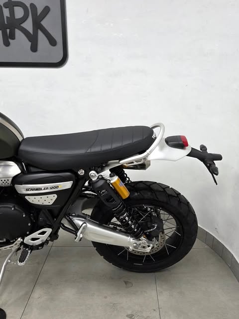 TRIUMPH SCRAMBLER 1200XE - Imagem 16