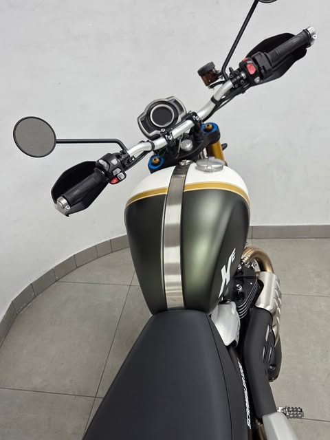 TRIUMPH SCRAMBLER 1200XE - Imagem 9