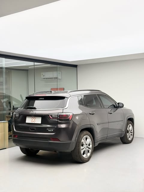 JEEP COMPASS SPORT T - Imagem 9