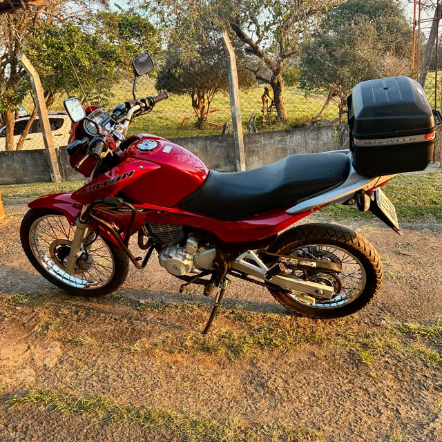HONDA NX 4 FALCON - Imagem 3
