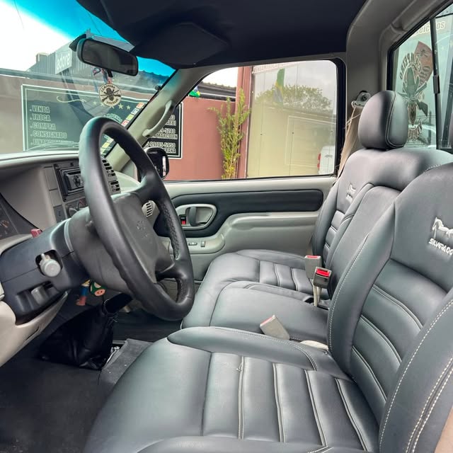 CHEVROLET SILVERADO CONQUEST HD - Imagem 9