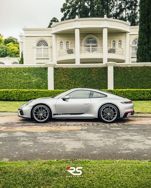 PORSCHE 911 CARRERA - Imagem 7