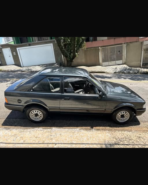 FORD ESCORT - Imagem 13