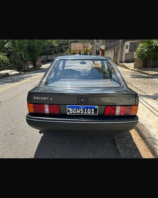 FORD ESCORT - Imagem 17