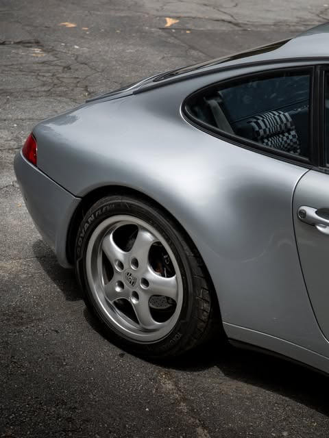 PORSCHE 911 CARRERA - Imagem 2