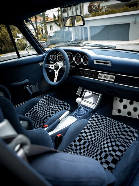PORSCHE 911 CARRERA - Imagem 11