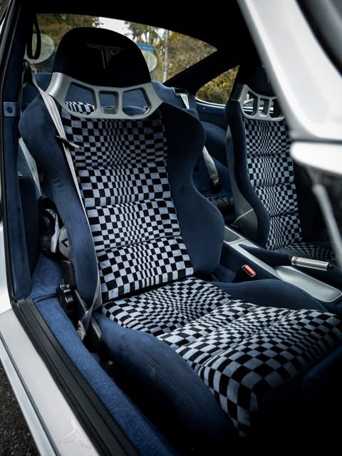 PORSCHE 911 CARRERA - Imagem 13