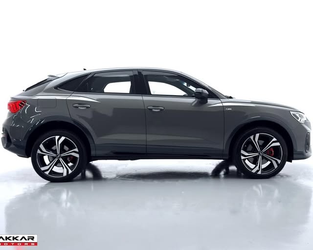 AUDI Q3 SPORTBACK PERFORMANCE BLACK S-LINE - Imagem 5