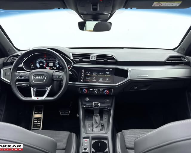 AUDI Q3 SPORTBACK PERFORMANCE BLACK S-LINE - Imagem 6