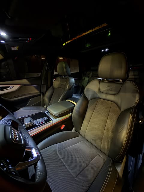 AUDI Q8 QUATTRO PERFORMANCE BLACK S-LINE - Imagem 17