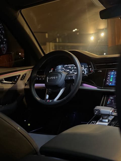 AUDI Q8 QUATTRO PERFORMANCE BLACK S-LINE - Imagem 18