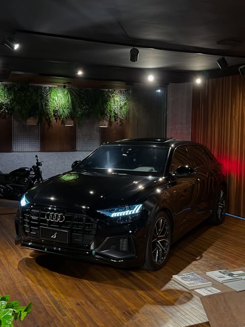 AUDI Q8 QUATTRO PERFORMANCE BLACK S-LINE - Imagem 19