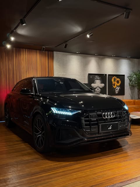 AUDI Q8 QUATTRO PERFORMANCE BLACK S-LINE - Imagem 20