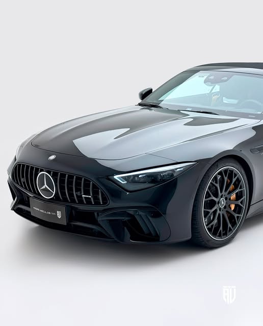 MERCEDES-BENZ SL 63 AMG E-PERFORMANCE - Imagem 3