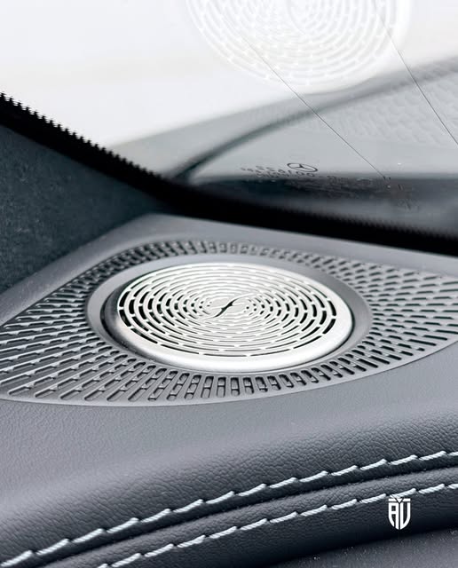MERCEDES-BENZ SL 63 AMG E-PERFORMANCE - Imagem 9