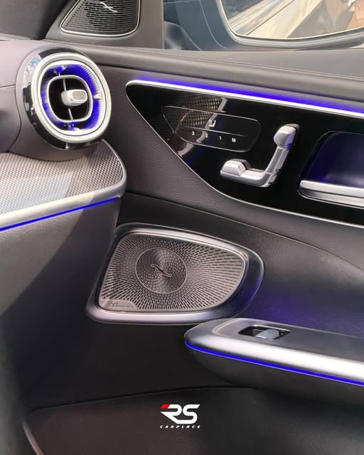 MERCEDES-BENZ C 300 AMG LINE - Imagem 7
