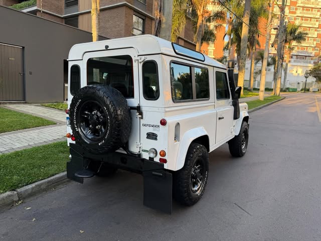 LAND ROVER DEFENDER - Imagem 2