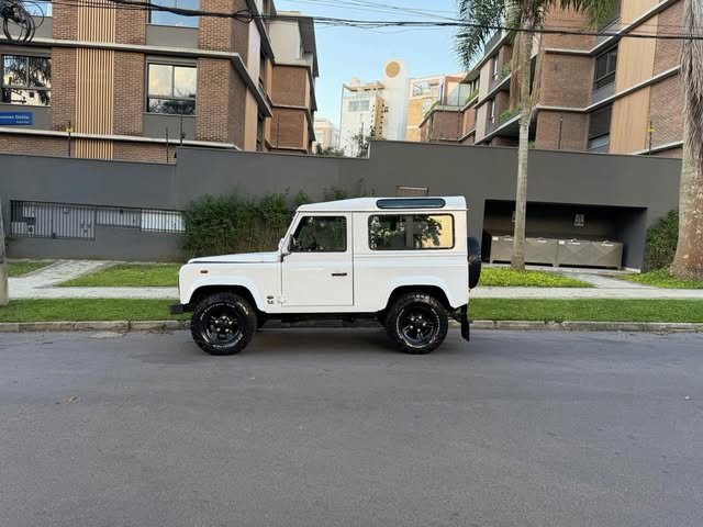 LAND ROVER DEFENDER - Imagem 7