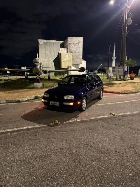 VOLKSWAGEN GOLF GLX - Imagem 11