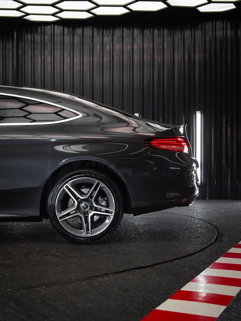 MERCEDES-BENZ C 180 SPORT COUPÉ - Imagem 11