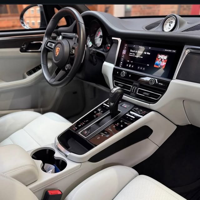 PORSCHE MACAN GTS - Imagem 3
