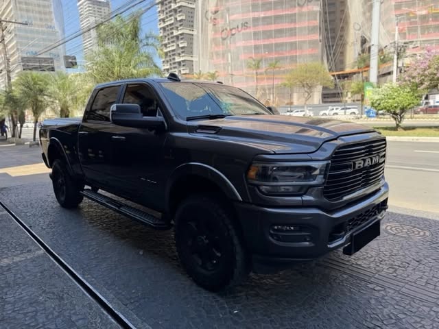 RAM 2500 LARAMIE NIGHT EDITION - Imagem 2
