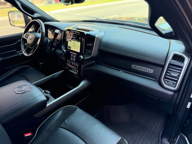 RAM 2500 LARAMIE NIGHT EDITION - Imagem 7