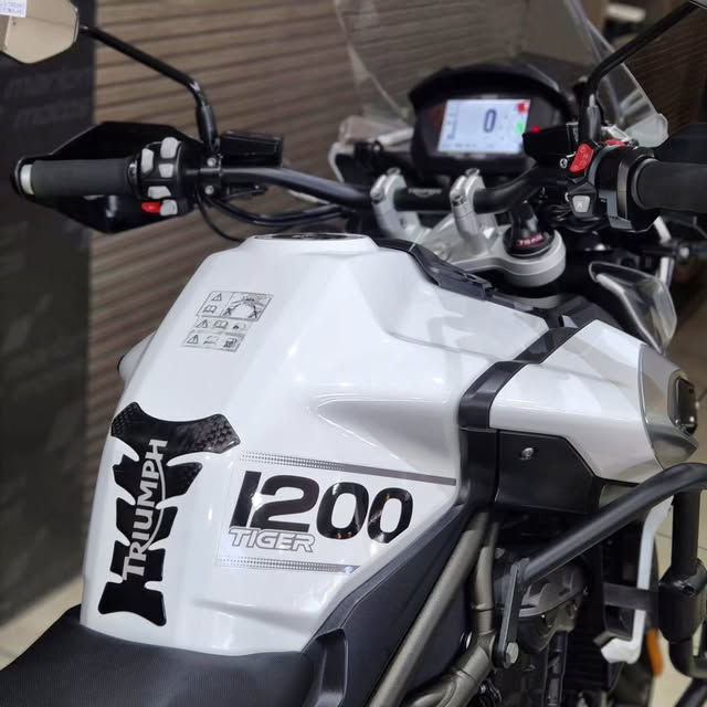 TRIUMPH TIGER XCX 1200 - Imagem 3