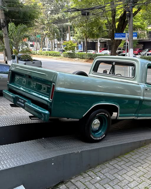 FORD F-100 - Imagem 5