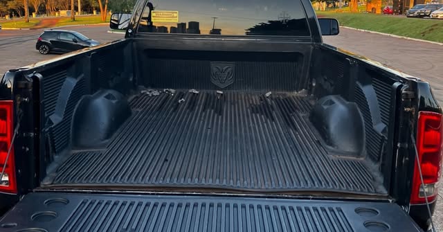DODGE RAM 2500 SLT - Imagem 9