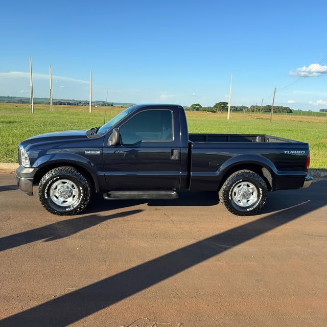 FORD F-250 XLT-L - Imagem 2