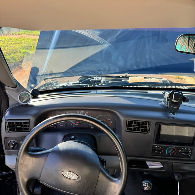 FORD F-250 XLT-L - Imagem 17