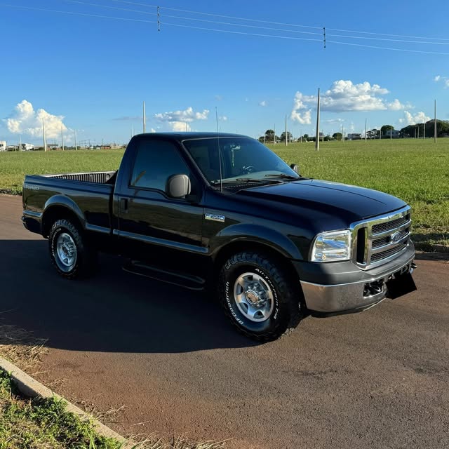 FORD F-250 XLT-L - Imagem 3