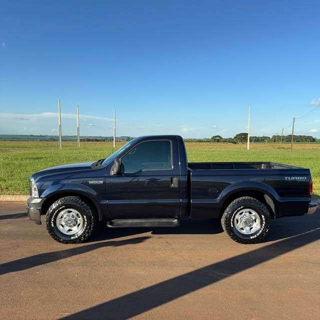 FORD F-250 XLT-L - Imagem 5