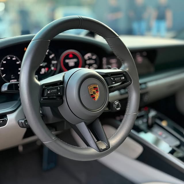 PORSCHE 911 CARRERA S - Imagem 4