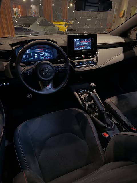 TOYOTA COROLLA GR CIRCUIT - Imagem 16