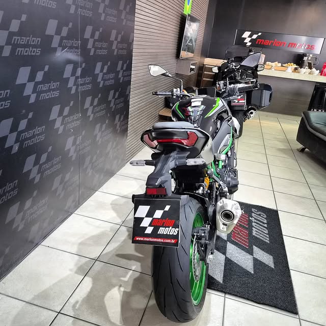 KAWASAKI Z900 R EDITION - Imagem 13
