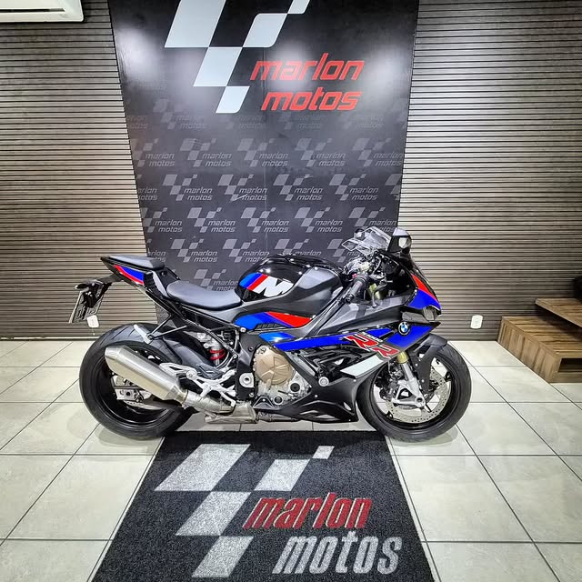 BMW S 1000 RR - Imagem 1