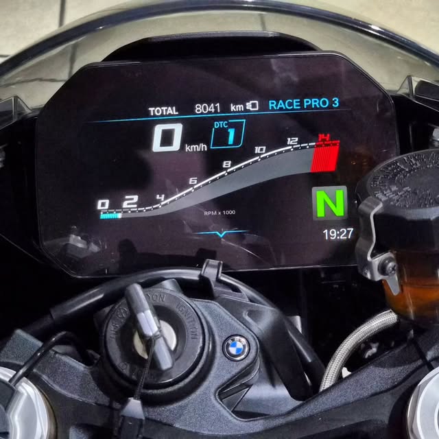 BMW S 1000 RR - Imagem 4