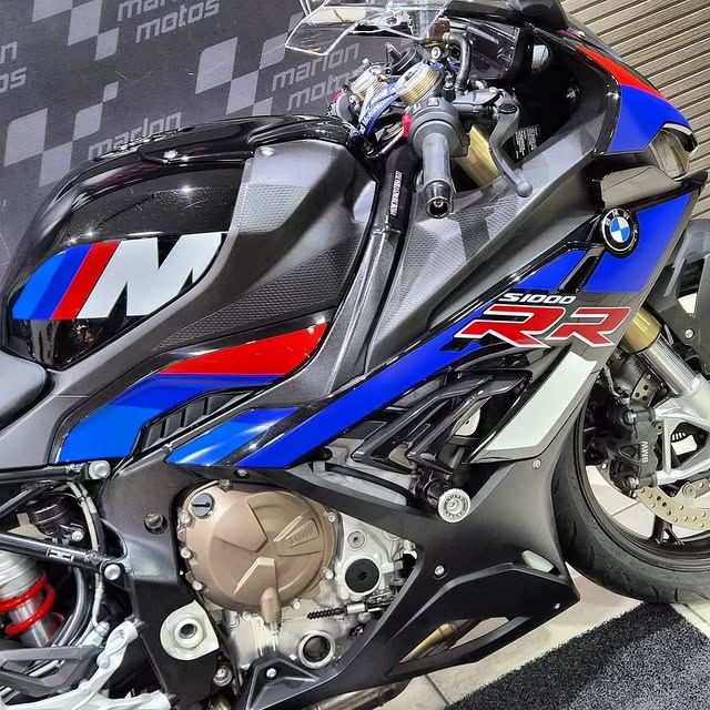 BMW S 1000 RR - Imagem 6